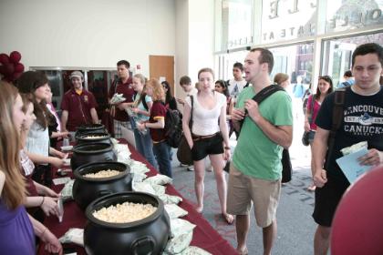 Los Lobos de Loyola statue: Wolf and Kettle Day: Loyola University Chicago