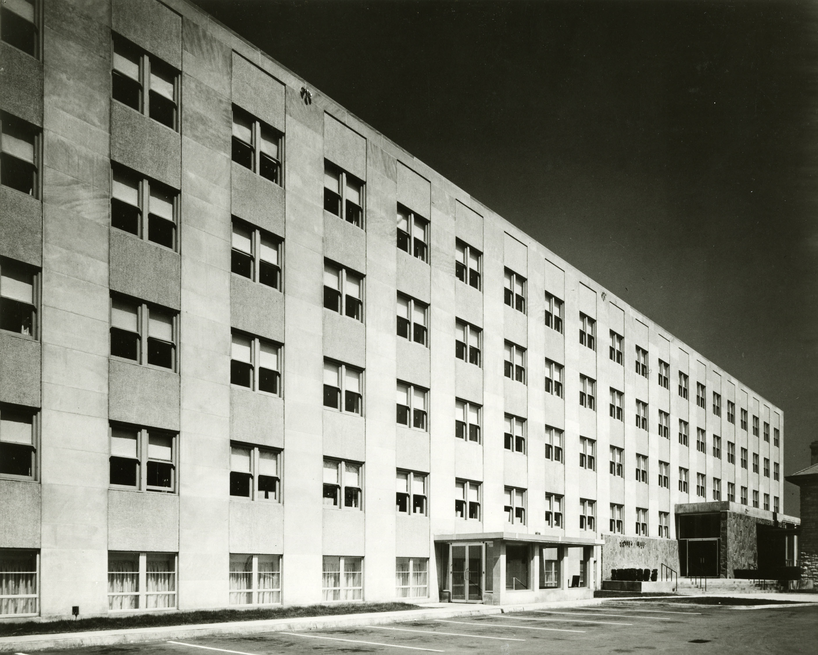 Mundelein College Buildings: Women and Leadership Archives: Loyola ...